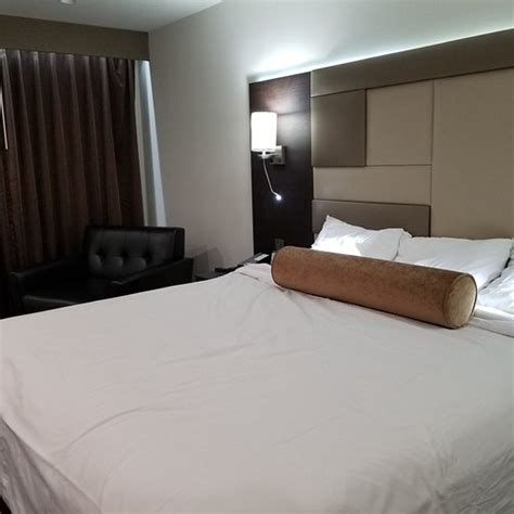 THE 10 BEST Glendale Hotel Deals (Jul 2024) .